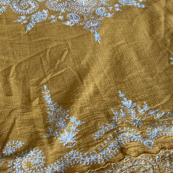 FP Embroidered crop top - Picture 14 of 17